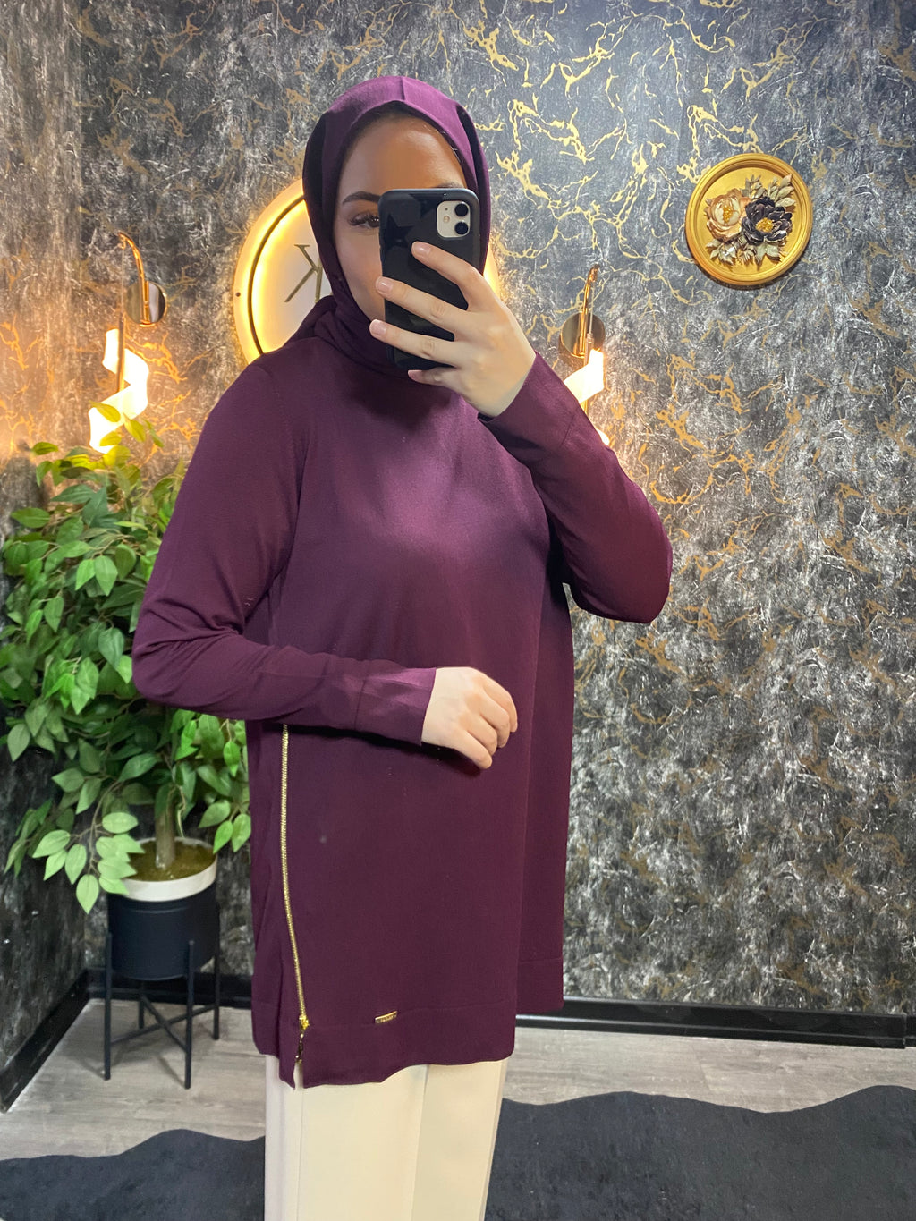 FERMUAR DETAYLI MERSERİZE BLUZ MÜRDÜM