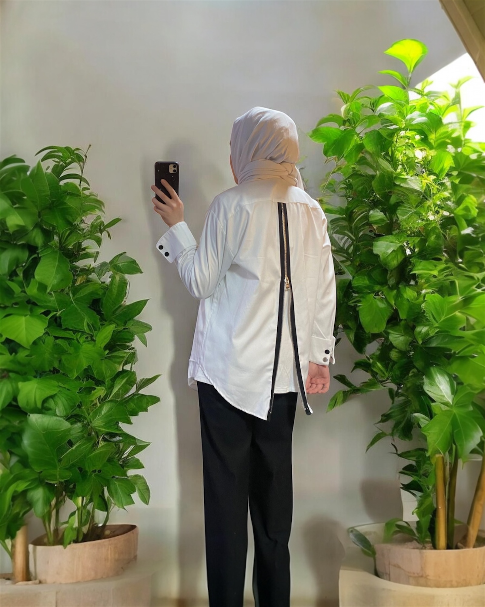 Tasarım Sırtı Fermuarlı Gömlek
