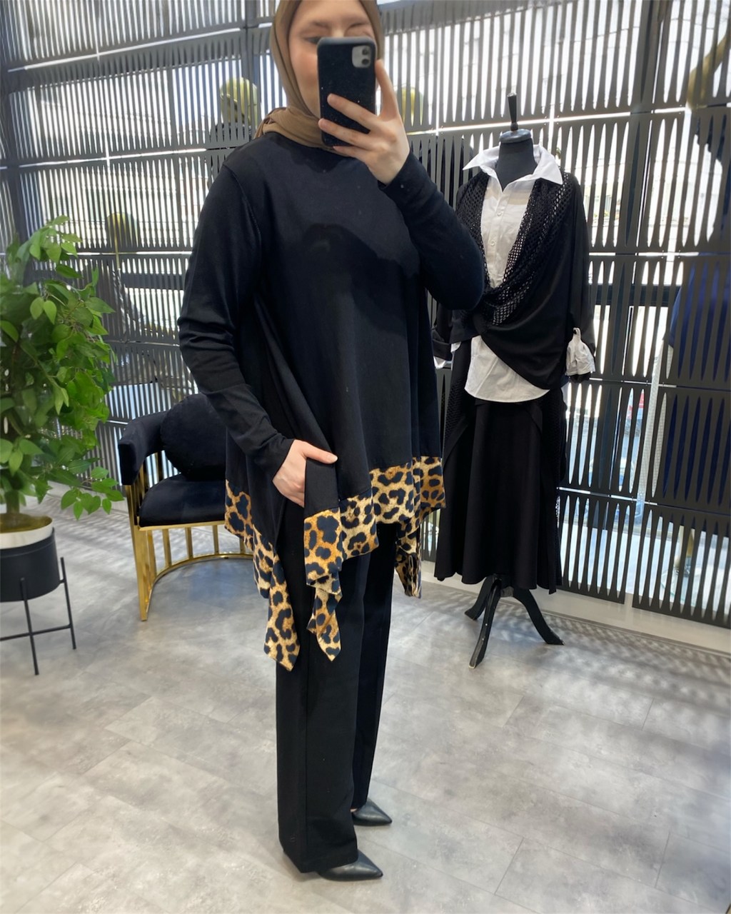 LEOPAR DETAYLI MERSERİZE TUNİK SİYAH