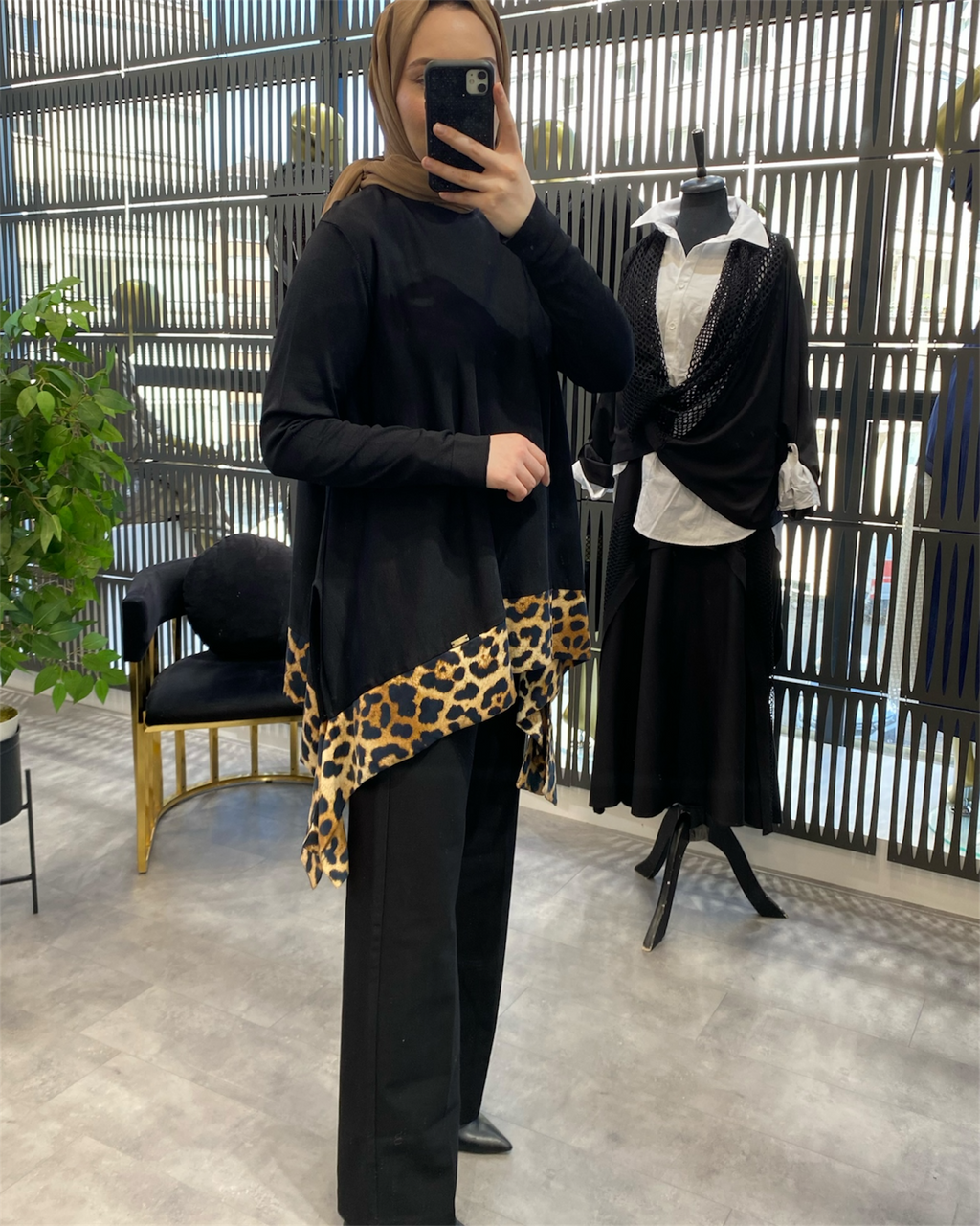 LEOPAR DETAYLI MERSERİZE TUNİK SİYAH