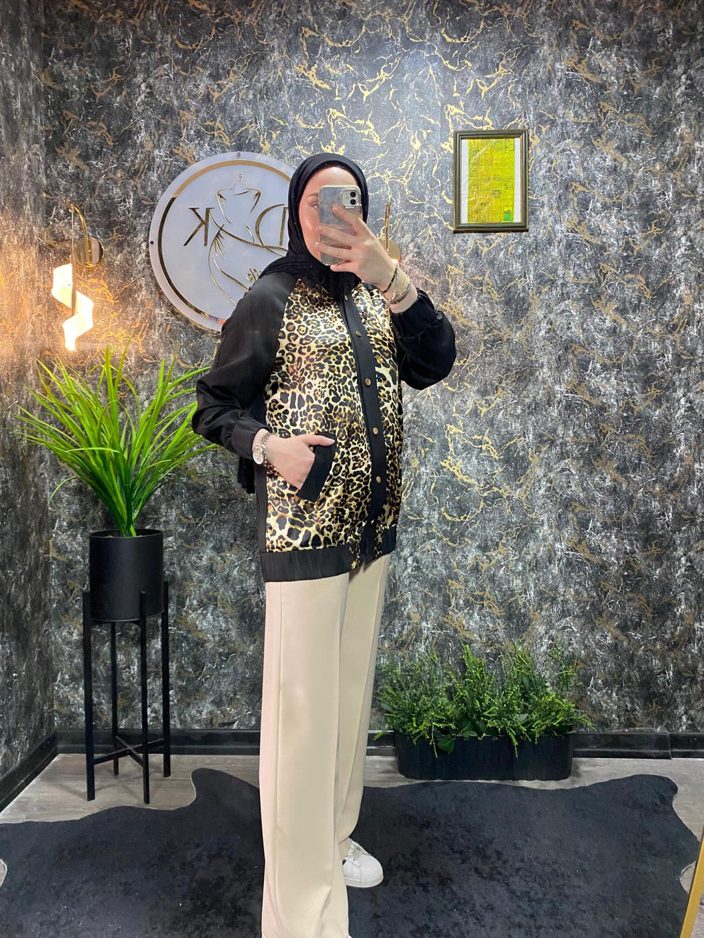 İPEK SATEN LEOPARLI CEKET