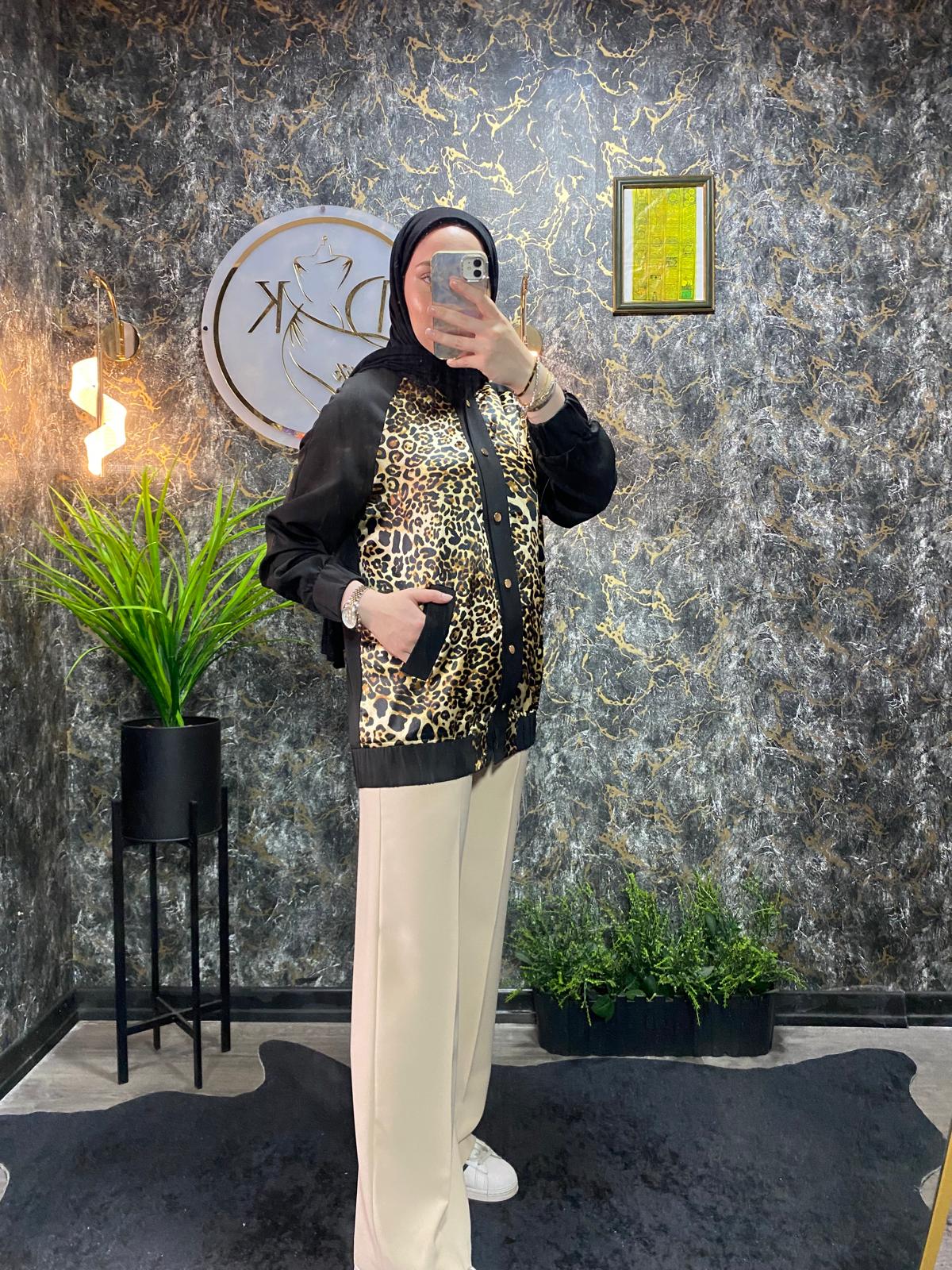 İPEK SATEN LEOPARLI CEKET