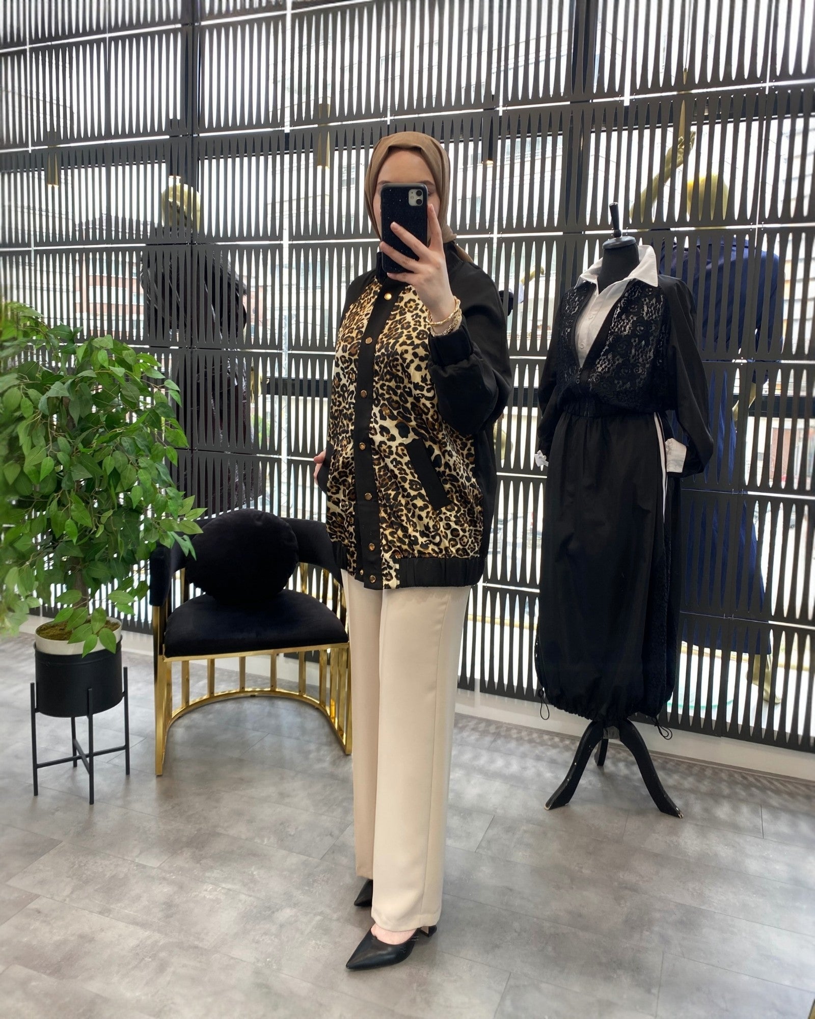 İPEK SATEN LEOPARLI CEKET